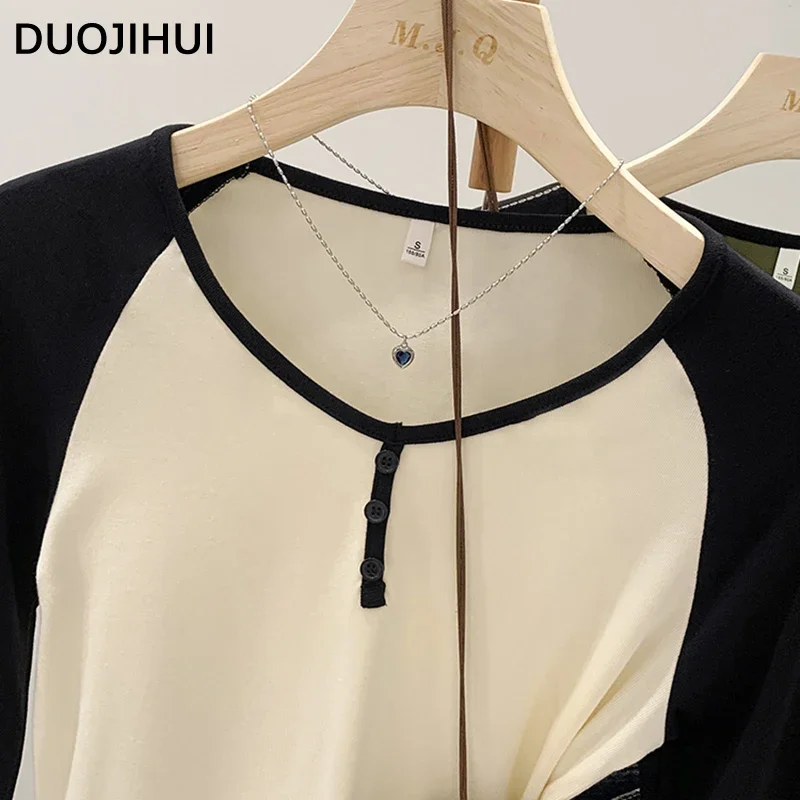 DUOJIHUI, Классические женские футболки контрастного цвета с V-образным вырезом, Осенняя Новая мода, Длинный рукав, Простые Трикотажные Повседневные Женские футболки 2