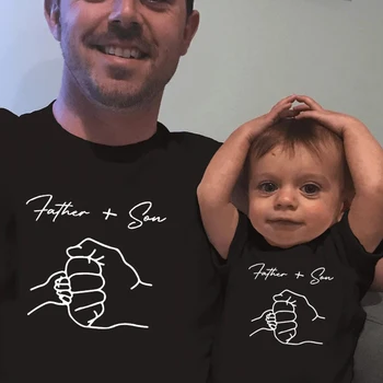 Одинаковые футболки для семьи 